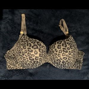 Victoria secret size 40C